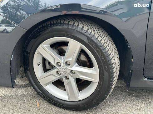Toyota Camry 2013 - фото 11