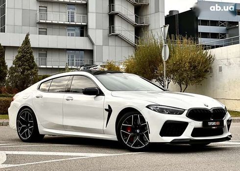 BMW M8 Gran Coupe 2021 - фото 22