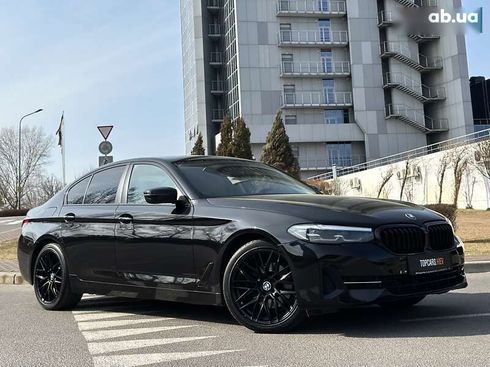 BMW 5 серия 2020 - фото 16