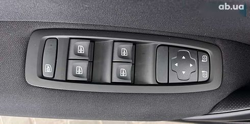 Renault Megane 2019 - фото 7