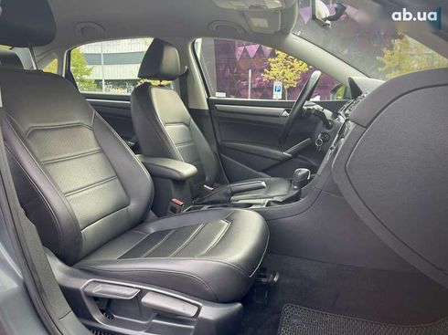 Volkswagen Passat 2016 - фото 24
