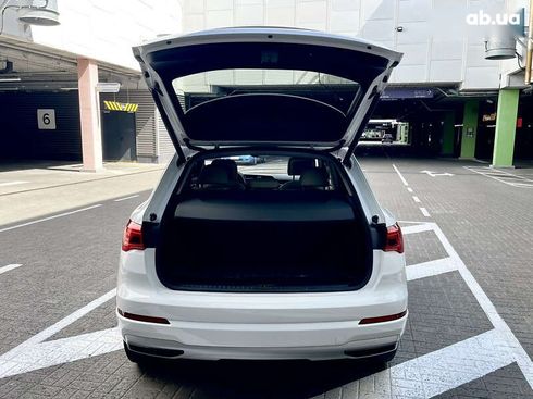 Audi Q3 2019 - фото 8