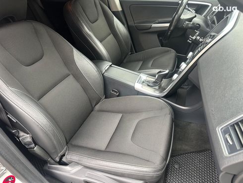 Volvo XC60 2015 белый - фото 22