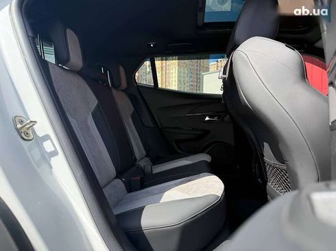 Peugeot e-2008 2021 - фото 11