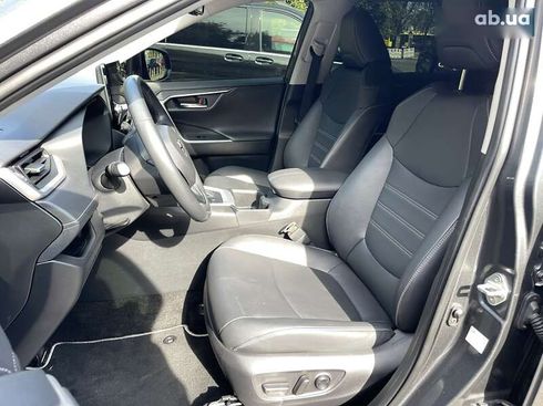 Toyota RAV4 2024 - фото 11