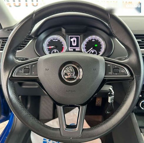 Skoda Octavia 2019 - фото 11
