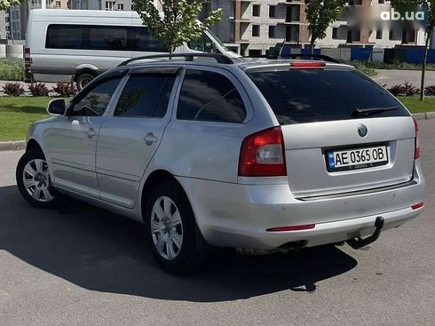 Skoda Octavia 2011 - фото 6