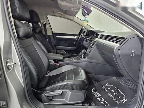 Volkswagen Passat 2015 - фото 19