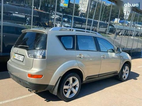 Mitsubishi Outlander 2007 - фото 3