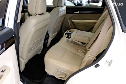 Kia Sorento 2015 белый - фото 8