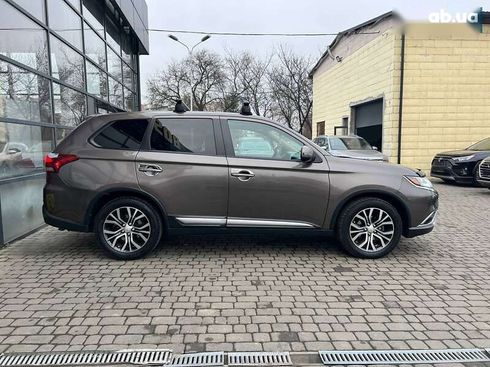 Mitsubishi Outlander 2016 - фото 8