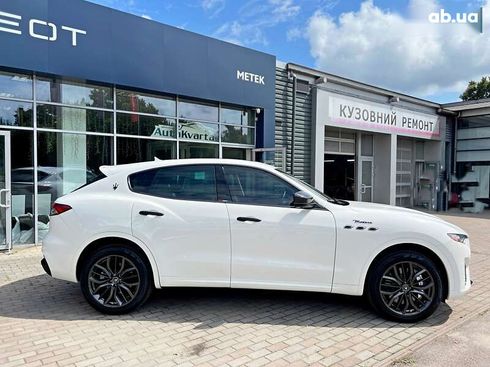 Maserati Levante 2022 - фото 6