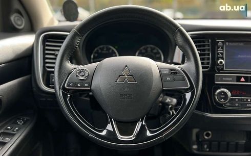 Mitsubishi Outlander 2019 - фото 11