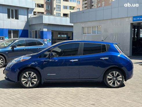 Nissan Leaf 2017 синий - фото 10