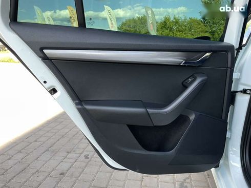 Skoda Octavia 2018 - фото 27
