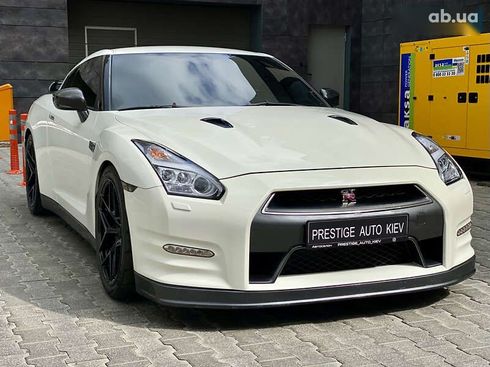 Nissan GT-R 2013 - фото 4