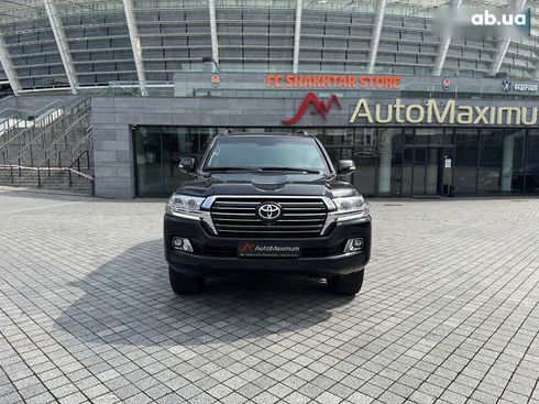 Toyota Land Cruiser 2014 - фото 2
