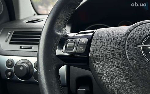 Opel Astra 2010 - фото 11