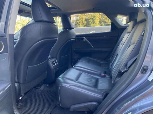 Lexus RX 2018 - фото 15