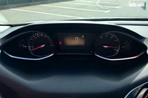 Peugeot 308 2016 - фото 18