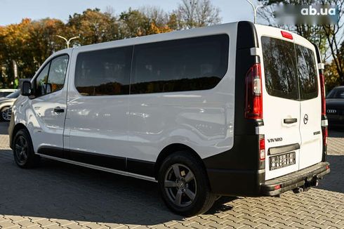 Opel Vivaro 2016 - фото 13