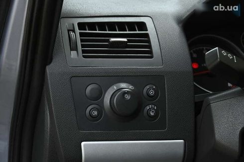Opel Zafira 2009 - фото 16