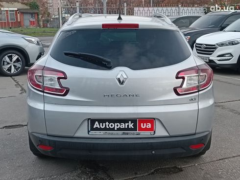 Renault Megane 2015 серый - фото 8