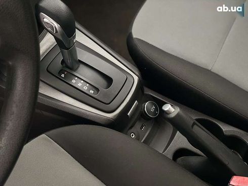 Ford Fiesta 2016 - фото 17