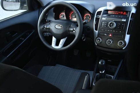 Kia Cee'd 2011 - фото 26