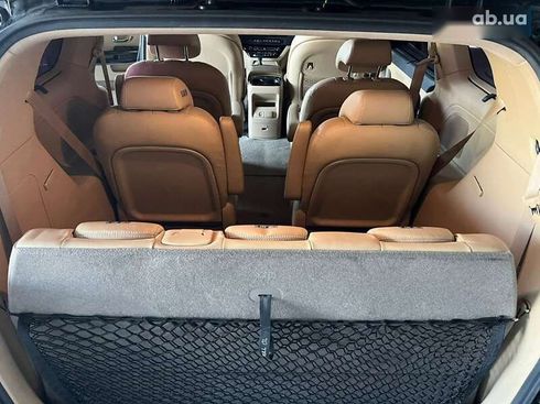 Kia Carnival 2017 - фото 10