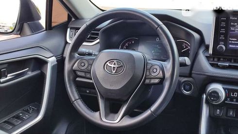 Toyota RAV4 2019 - фото 17