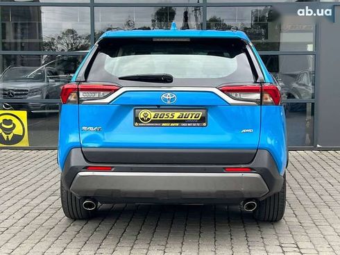 Toyota RAV4 2019 - фото 6