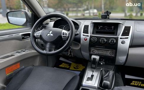 Mitsubishi Pajero Sport 2011 - фото 12