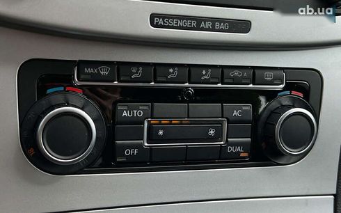 Volkswagen Passat 2010 - фото 17