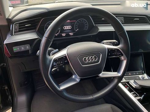 Audi E-Tron 2022 - фото 13