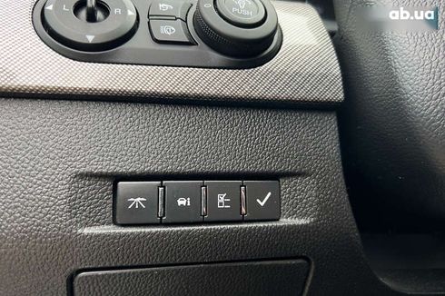 Chevrolet Captiva 2018 - фото 12