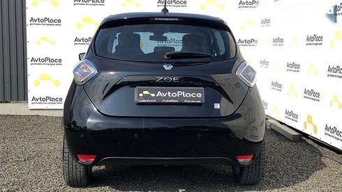 Renault Zoe 2015 - фото 12