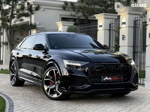 Audi RS Q8 2021 - фото 20