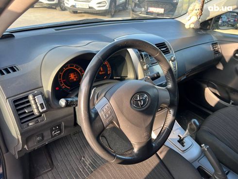 Toyota Corolla 2008 синий - фото 16