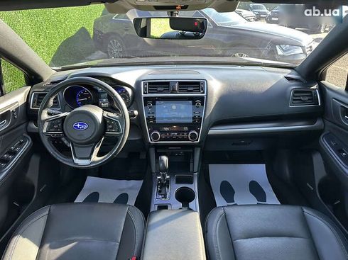 Subaru Legacy 2018 - фото 19