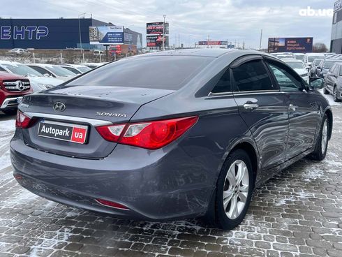 Hyundai Sonata 2011 серый - фото 7