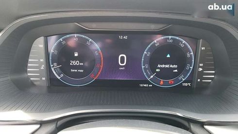 Skoda Octavia 2021 - фото 7