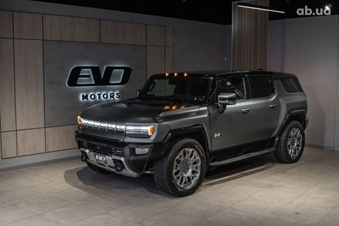 GMC Hummer EV 2024 черный - фото 2