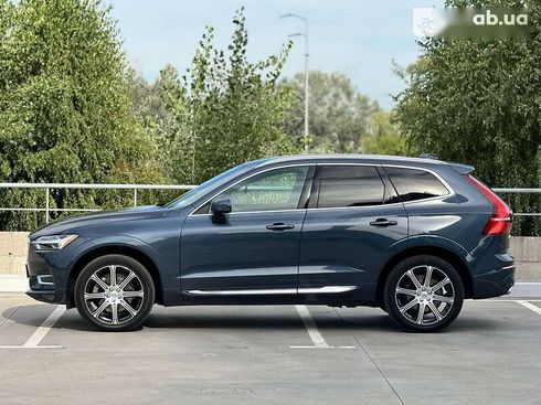 Volvo XC60 2019 - фото 17