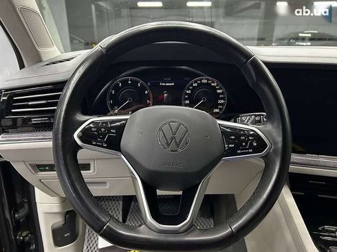 Volkswagen Touareg 2020 - фото 12