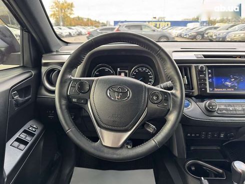 Toyota RAV4 2017 - фото 16