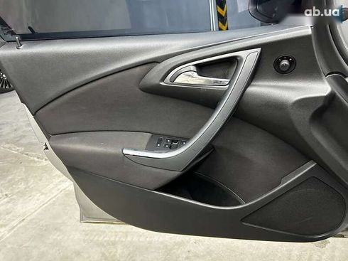 Opel Astra 2013 - фото 12