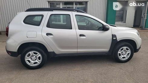 Renault Duster 2018 - фото 12