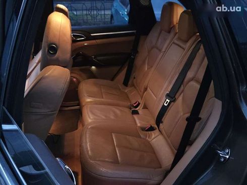 Porsche Cayenne 2011 - фото 13