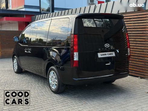 Hyundai Staria 2023 - фото 5
